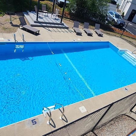Red Roof Inn & Suites Newport - Middletown, Ri المظهر الخارجي الصورة